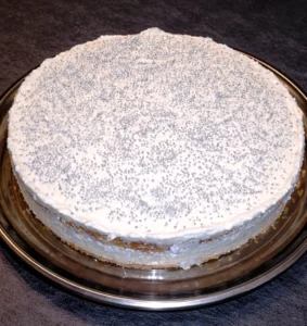 Topfen-Biskuittorte