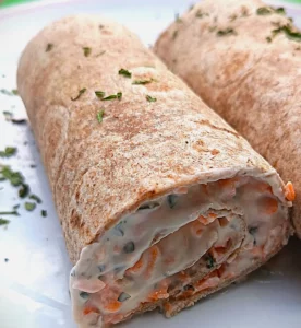 Karotten, Gemüse, Wraps, Vollkorn, Abendessen, Frischkäse, Petersilie - Rezepte Dr. Marianne Thuy